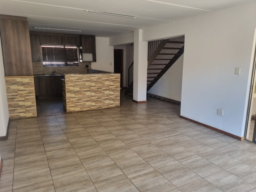 3 Bedroom Property for Sale in Waterval East North West